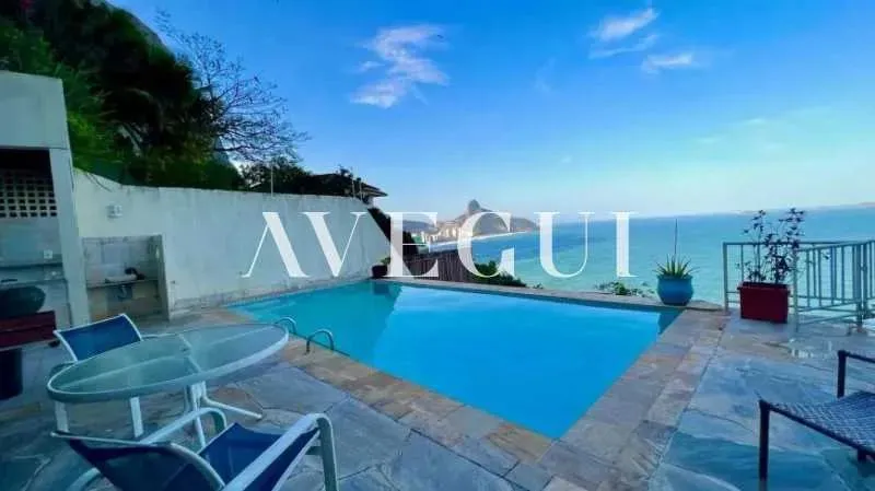 House with 5 bedrooms and closed kitchen, 700 m² — photo 10