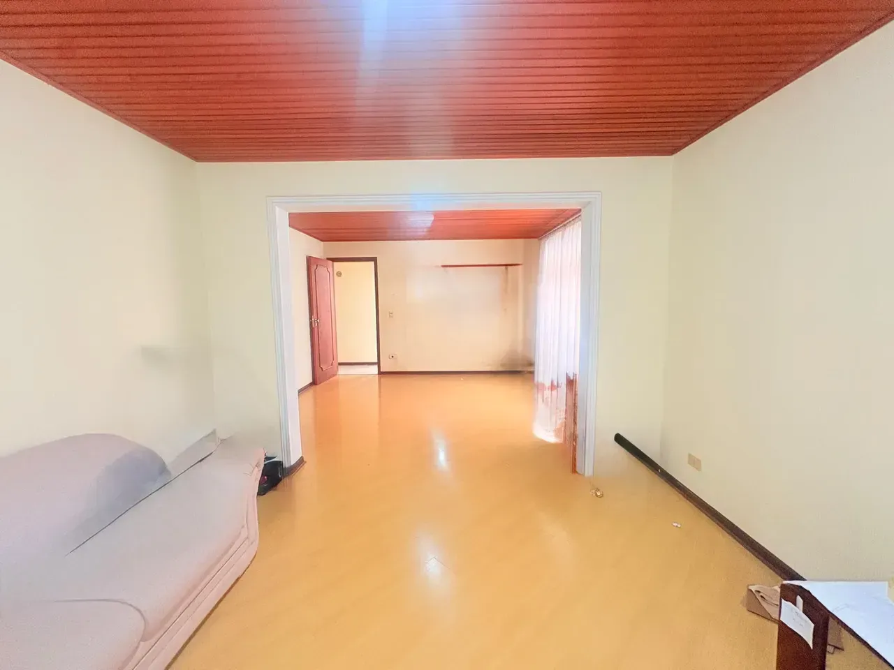Home office in a 3-bedroom house, 100 m²