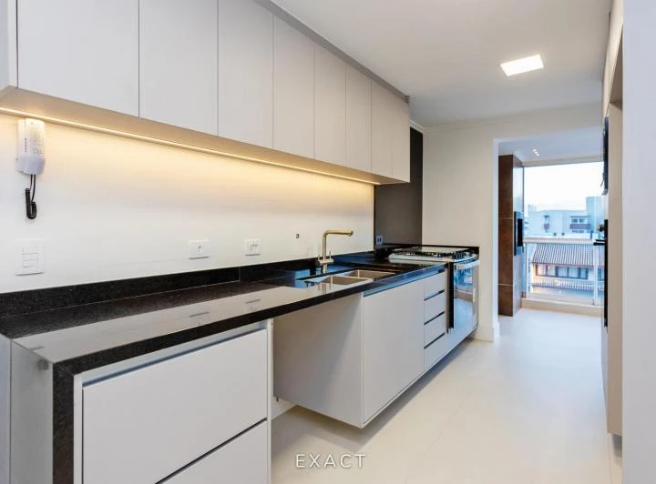 Apartamento com 3 suítes e 4 banheiros — photo 3