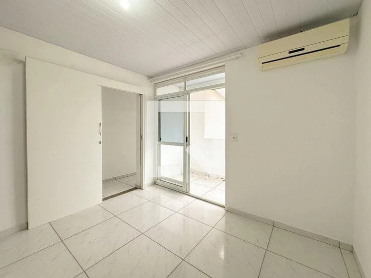Furnished house, 221 m², with a washing machine — photo 16