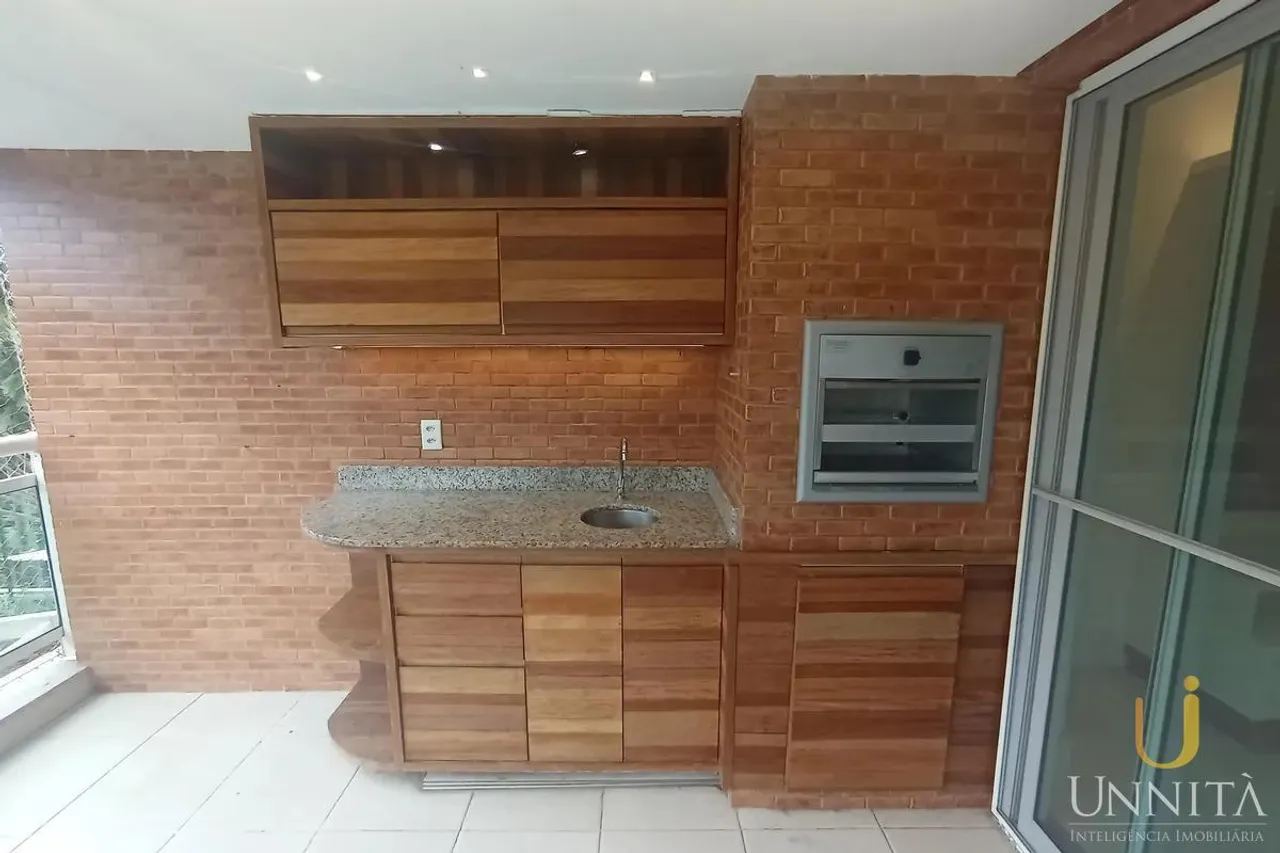 3-bedroom apartment with integrated kitchen and balcony — photo 7
