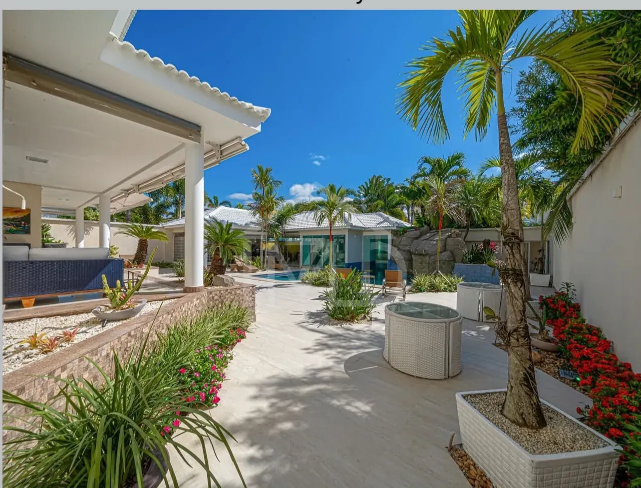 House with 5 bedrooms, 5 baths and 1000 m² — photo 7