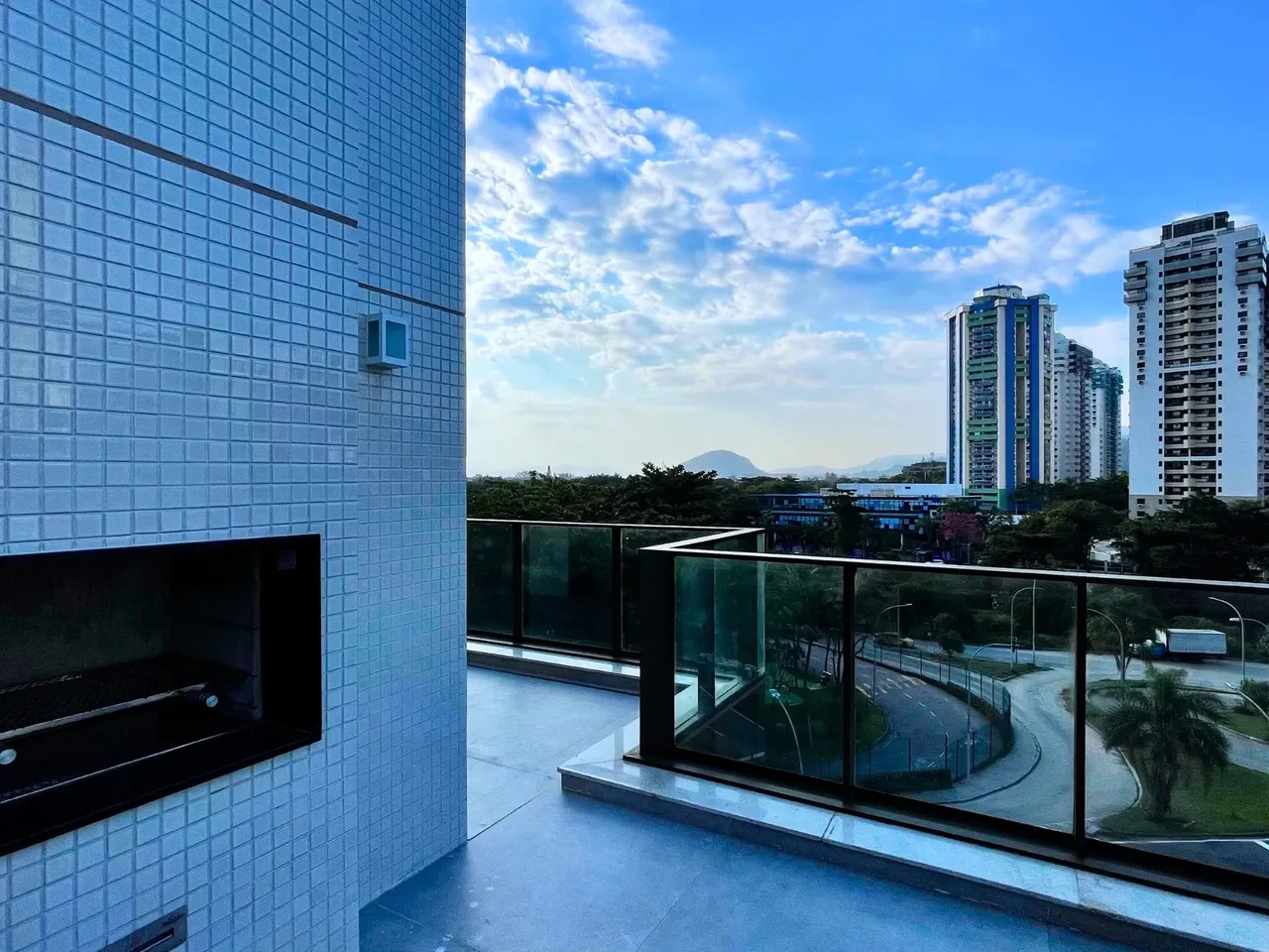 Apartment with 3 bedrooms, 3 bathrooms and balcony — photo 14