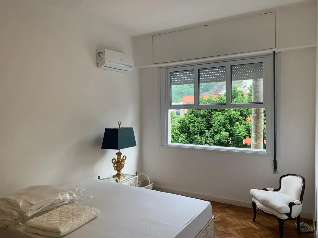Furnished 110 m² apartment with 3 bedrooms and 3 bathrooms — photo 10