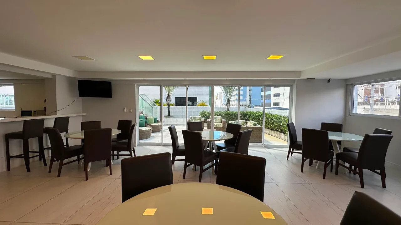 Furnished 2-bedroom apartment with 2 bathrooms — photo 7