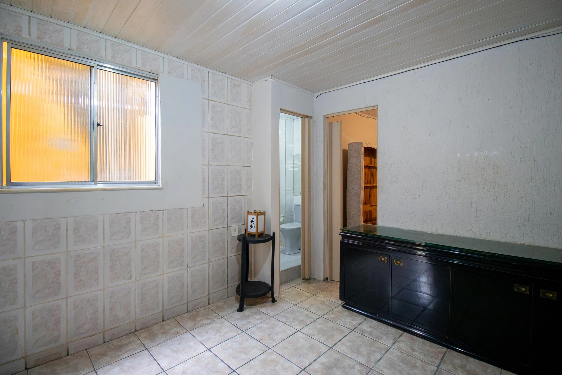 One-bedroom house with a garden — photo 14