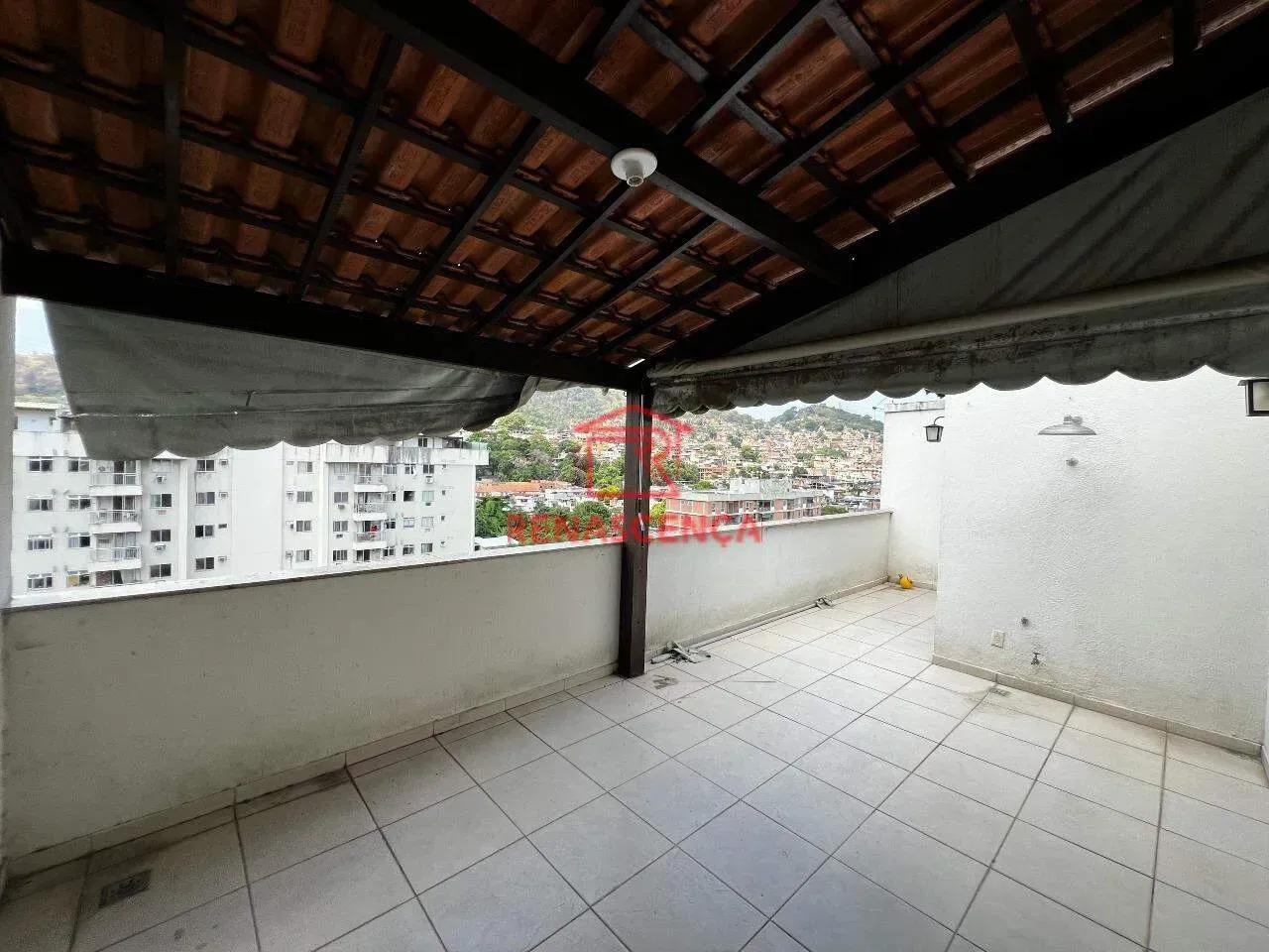 Unfurnished apartment with 3 bedrooms and 1 parking spot — photo 25