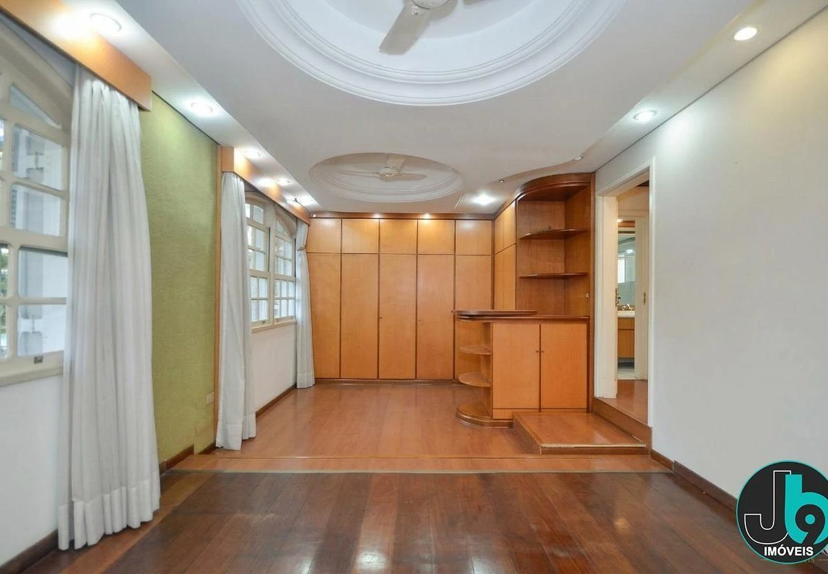 Будинок в оренду з 4 спальнями та 302 м² — photo 8
