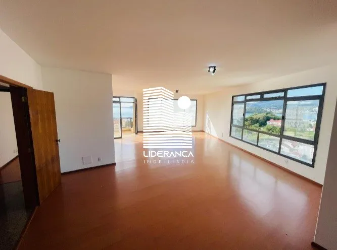 350 m² apartment with 3 en-suite bedrooms and 3 parking — photo 19