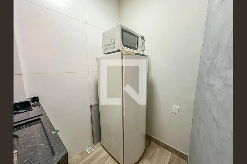 32 m² 1-bedroom apartment with a compact kitchenette — photo 15
