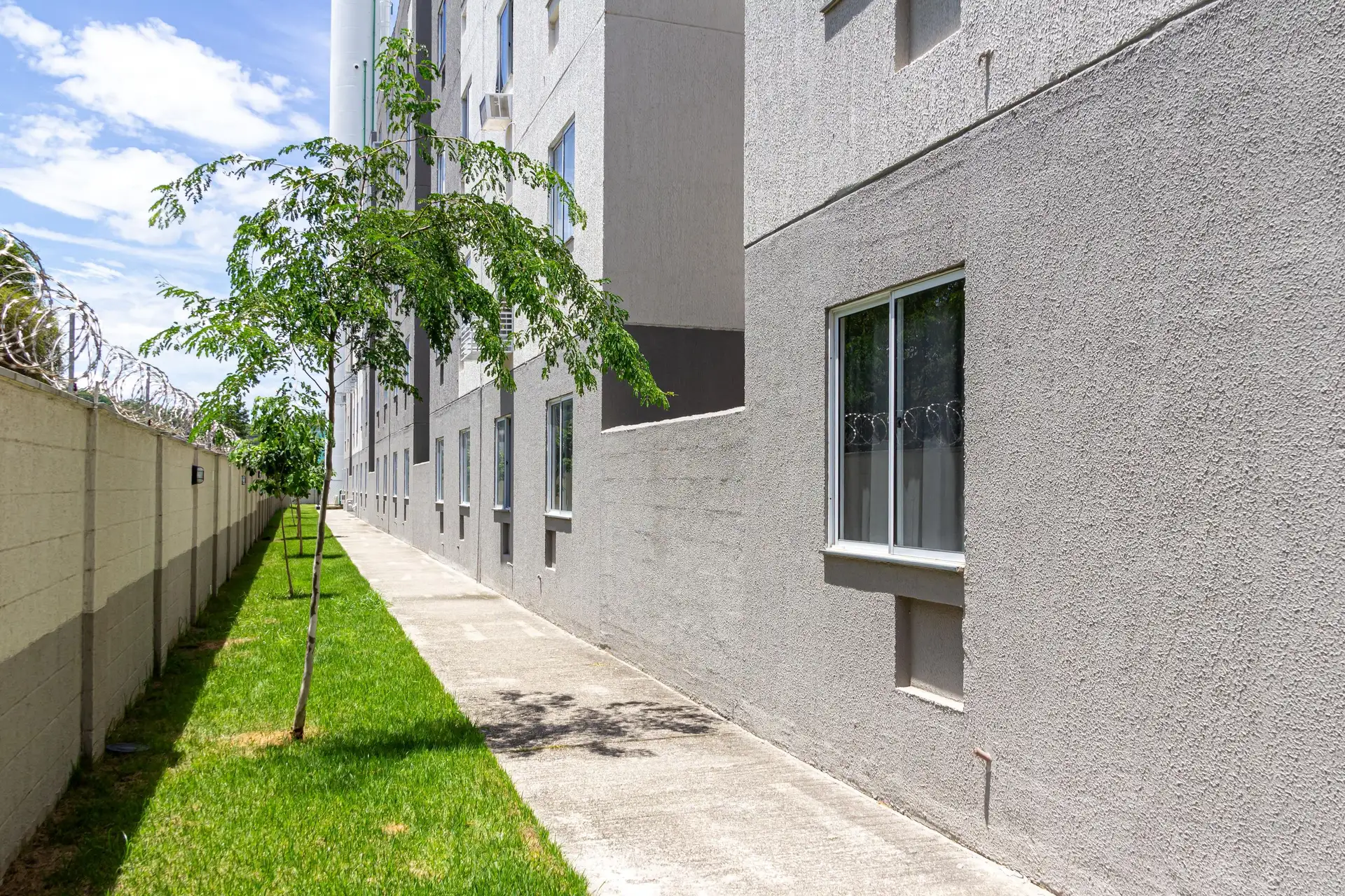 Rental apartment with 2 bedrooms and a balcony — photo 42