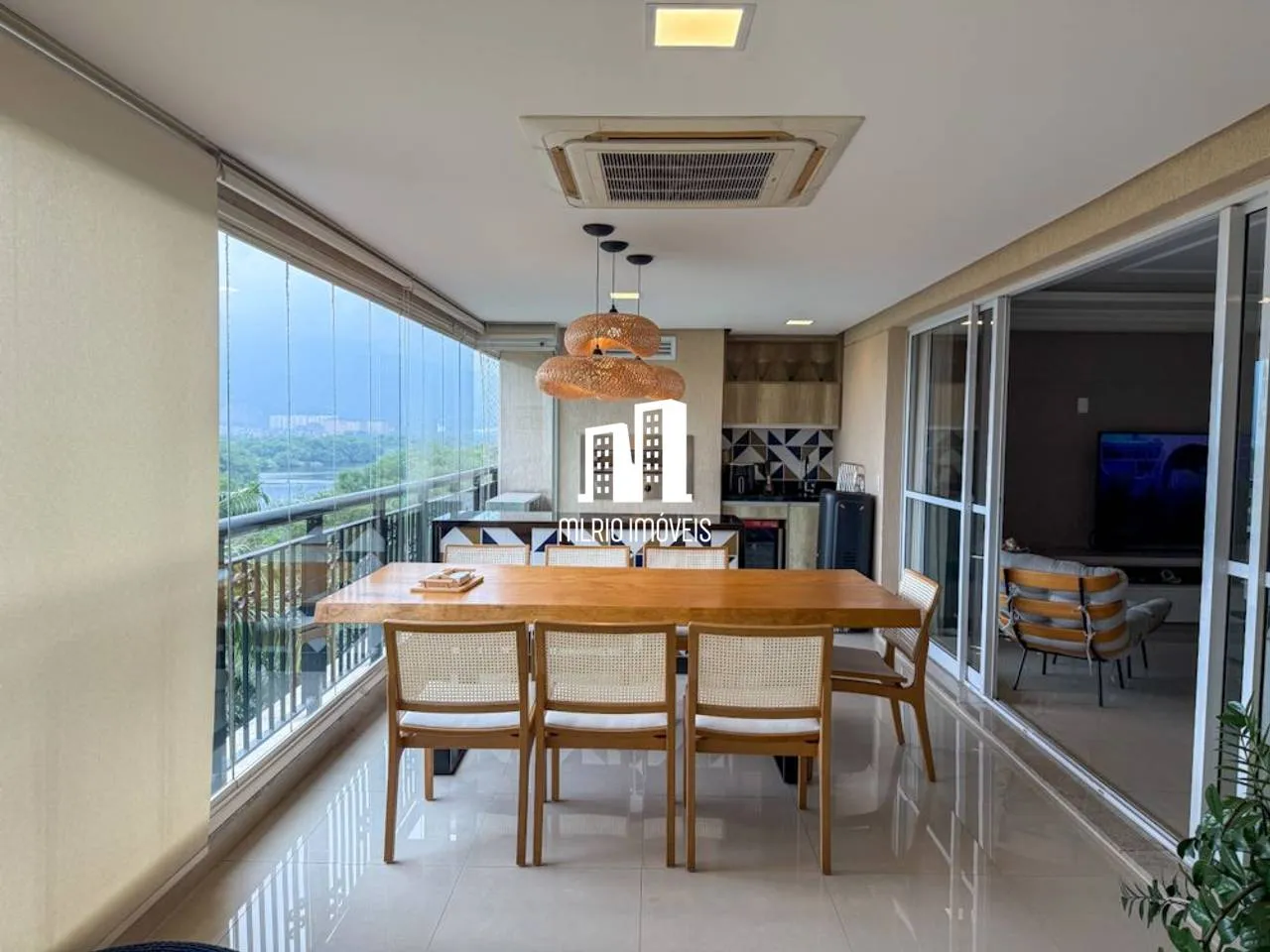 Furnished apartment, 192 m², with a water view — photo 9