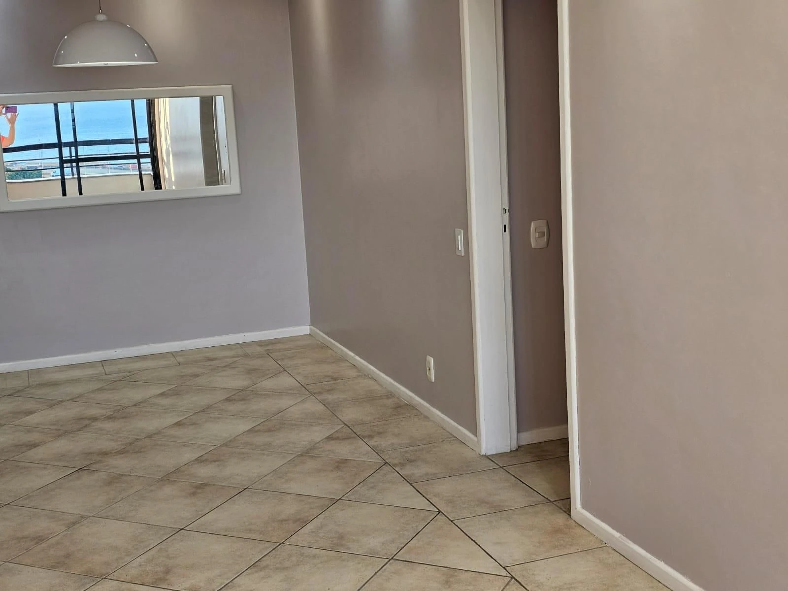 Furnished apartment, 107 m², with a water view