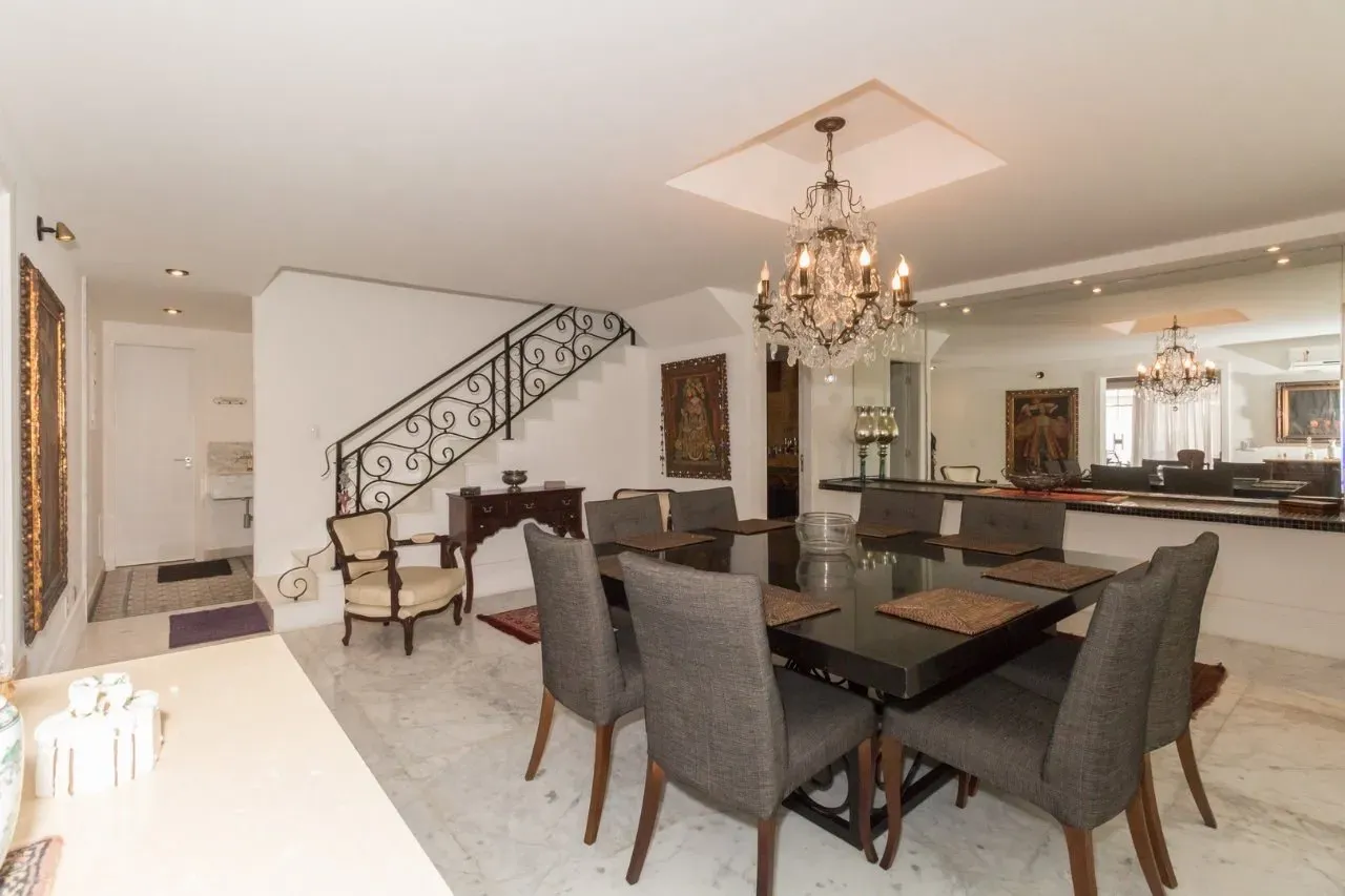 Furnished house with 5 bedrooms and 5 bathrooms — photo 9
