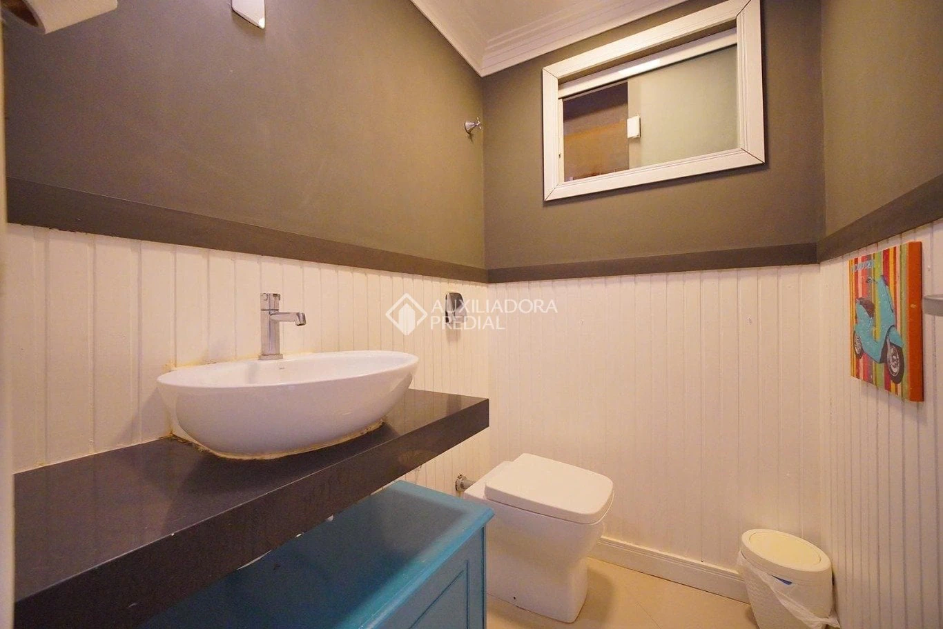 Walk-in closet in a 3-bedroom house, 140 m² — photo 29