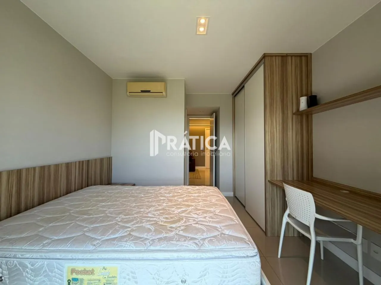 Apartamento para alugar com 4 quartos e 5 banheiros — photo 2