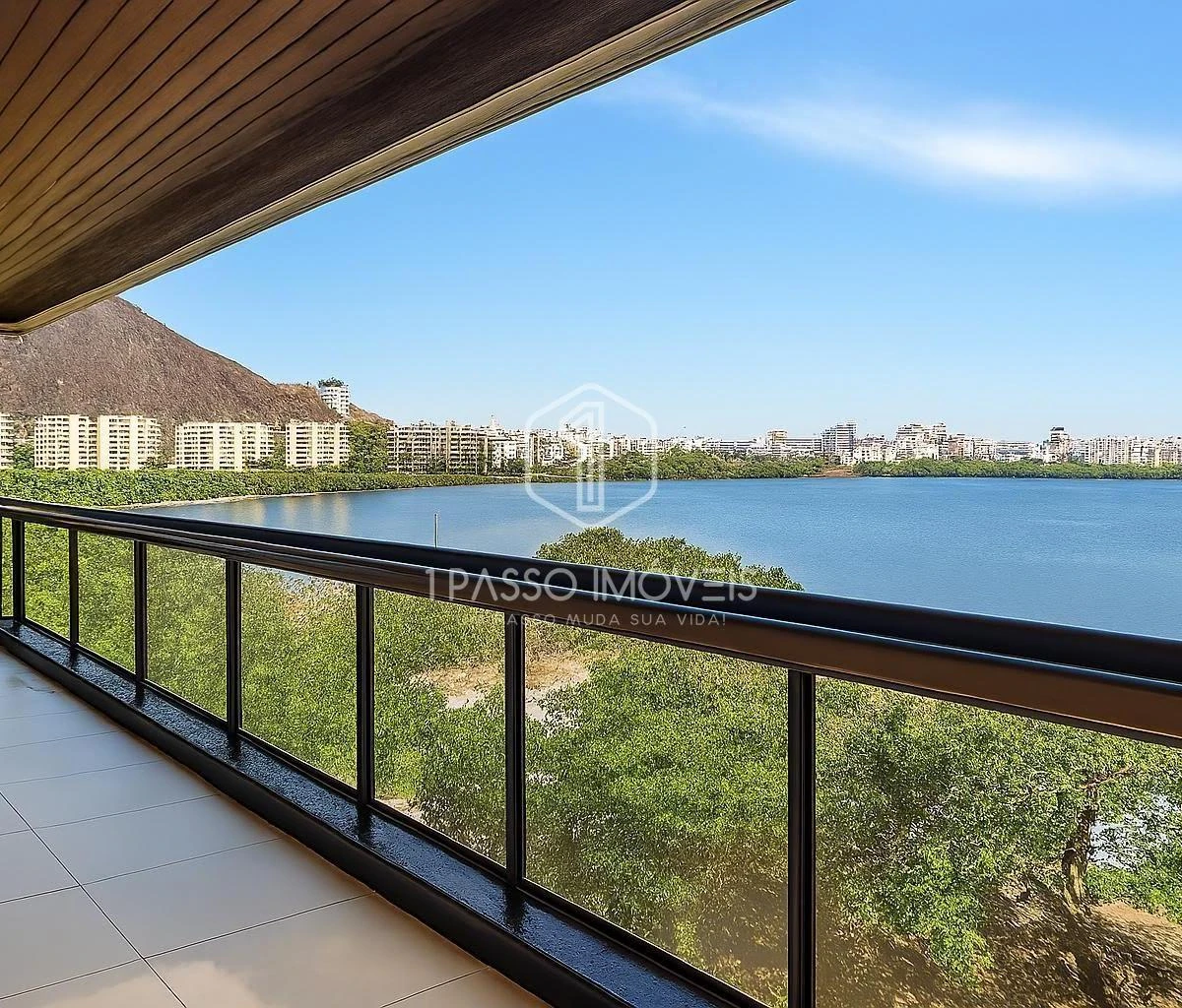 3-bedroom apartment with glassed-in balcony and 160 m² — photo 20