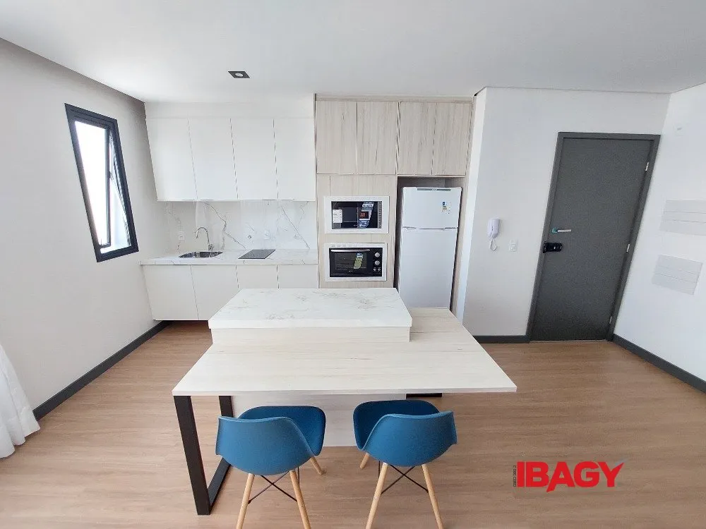 Furnished 39 m² one-bedroom with integrated kitchen — photo 6