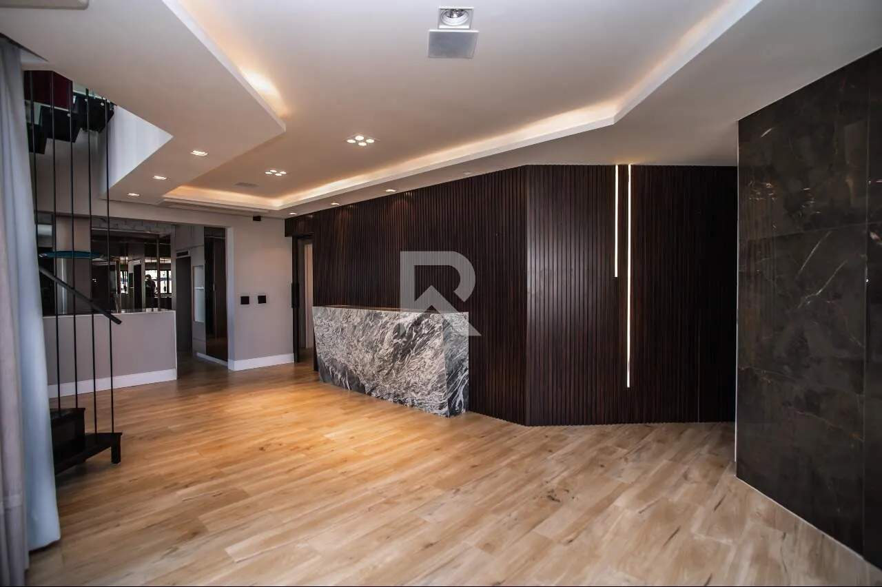 Apartment with 4 bedrooms, 3 en-suites and 463 m² — photo 5