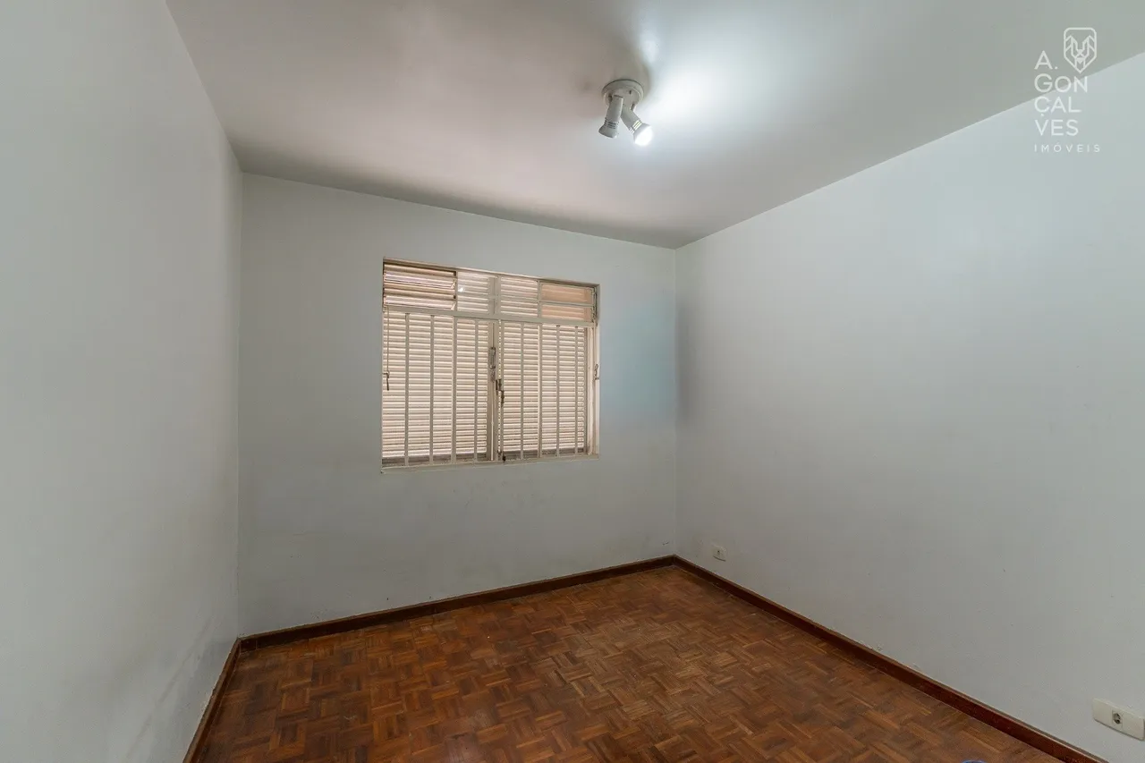 House with 3 bedrooms and 2 parking spaces — photo 14