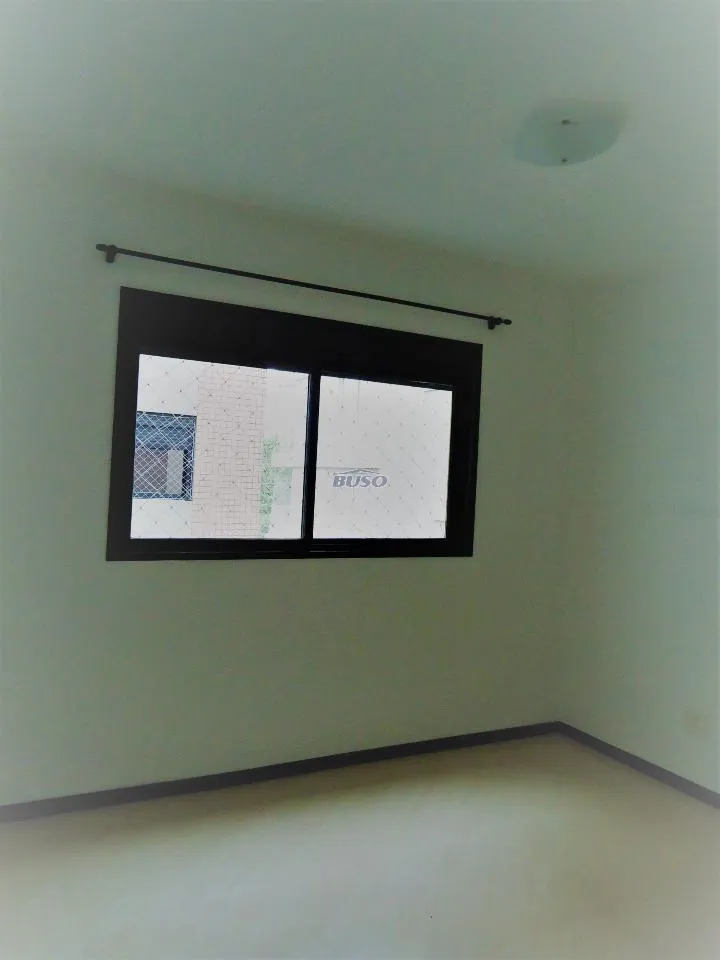 2-bedroom apartment with a grill on the balcony — photo 29