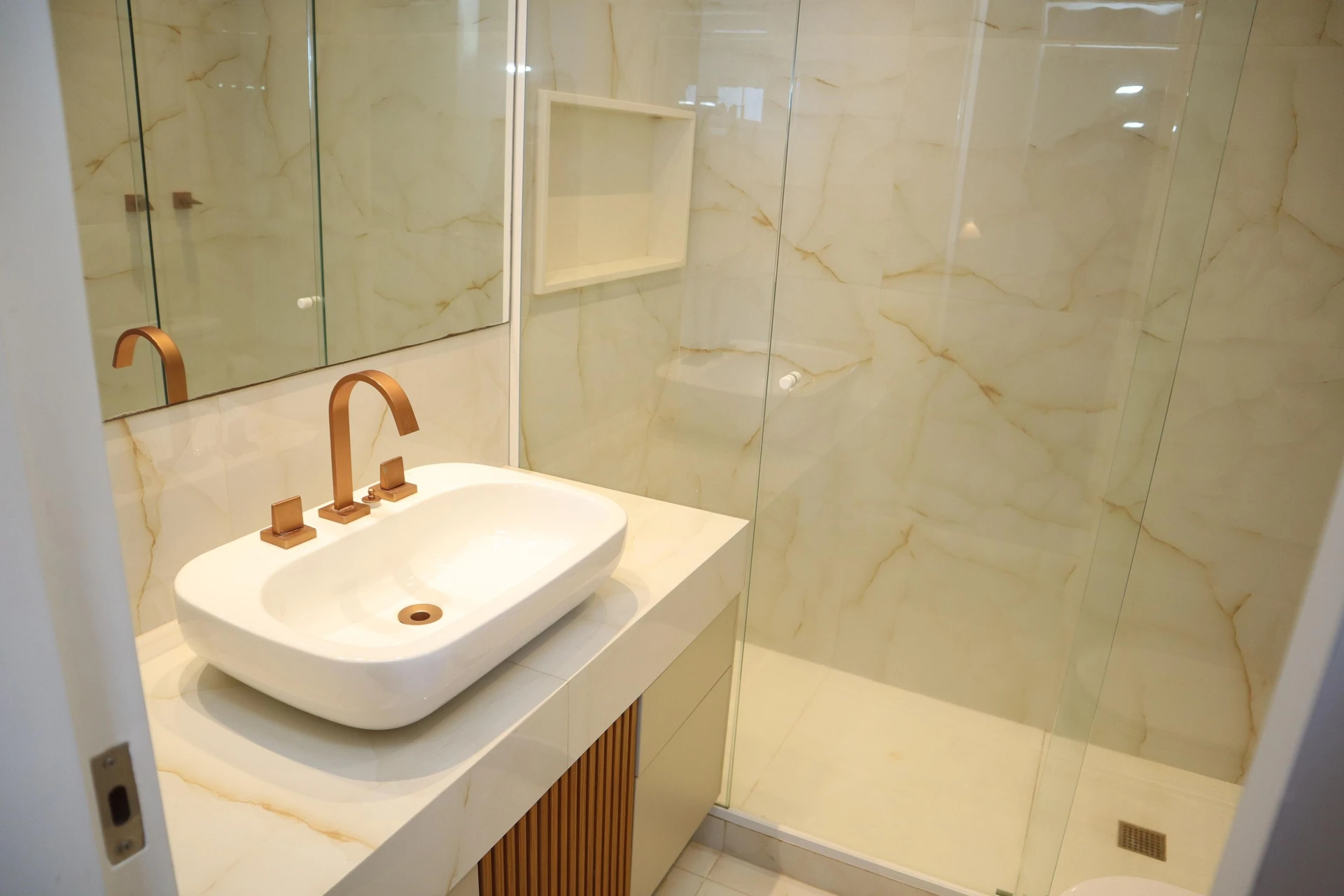 Apartamento mobiliado com 3 quartos e varanda — photo 16