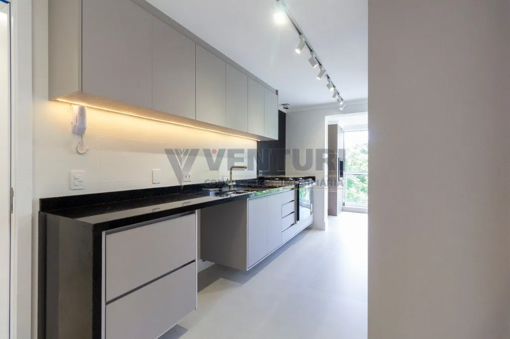 Apartment with 4 bedrooms, 3 parking spots and open kitchen — photo 7