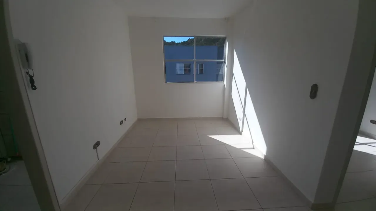 2-bedroom apartment with a mountain view in Florianópolis — photo 3