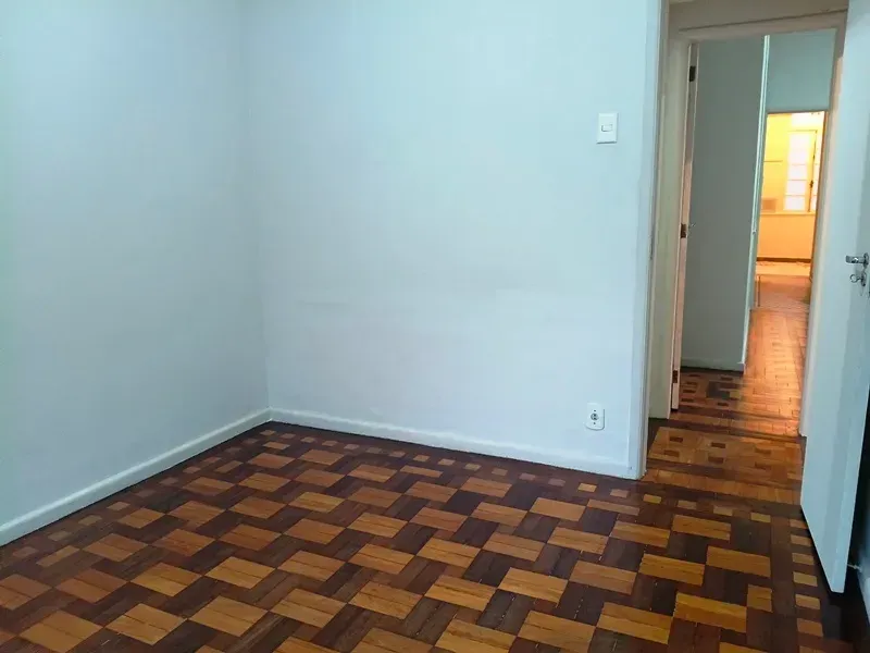 72 m² rental apartment with 2 bedrooms and glass balcony — photo 19