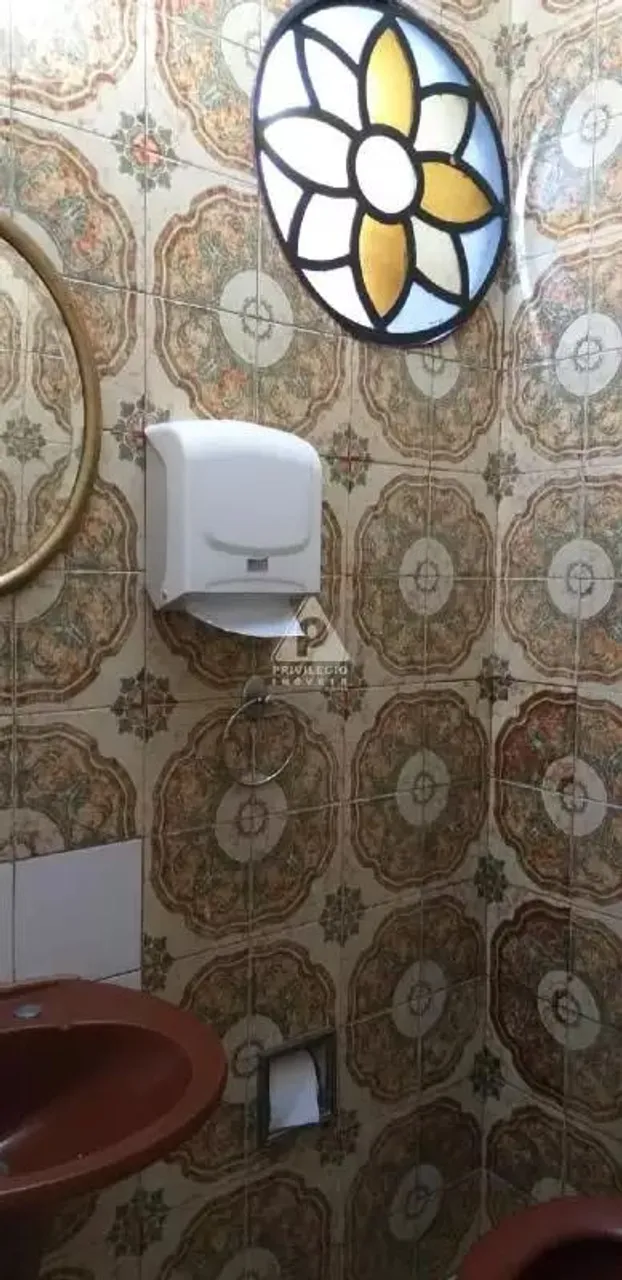 House with 3 bedrooms and 3 bathrooms, no parking space — photo 18