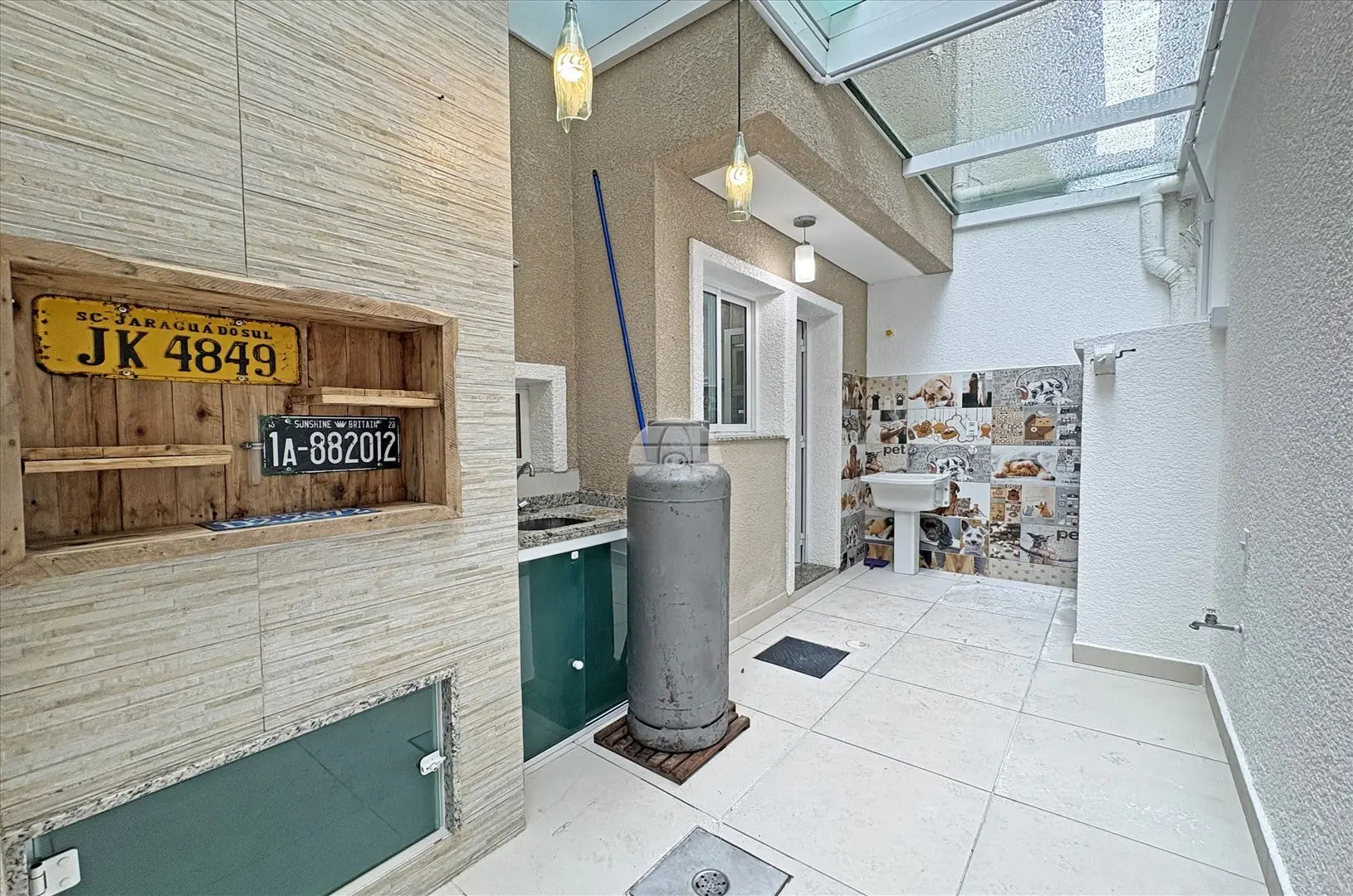 Casa, 172 m², com varanda envidraçada — photo 22