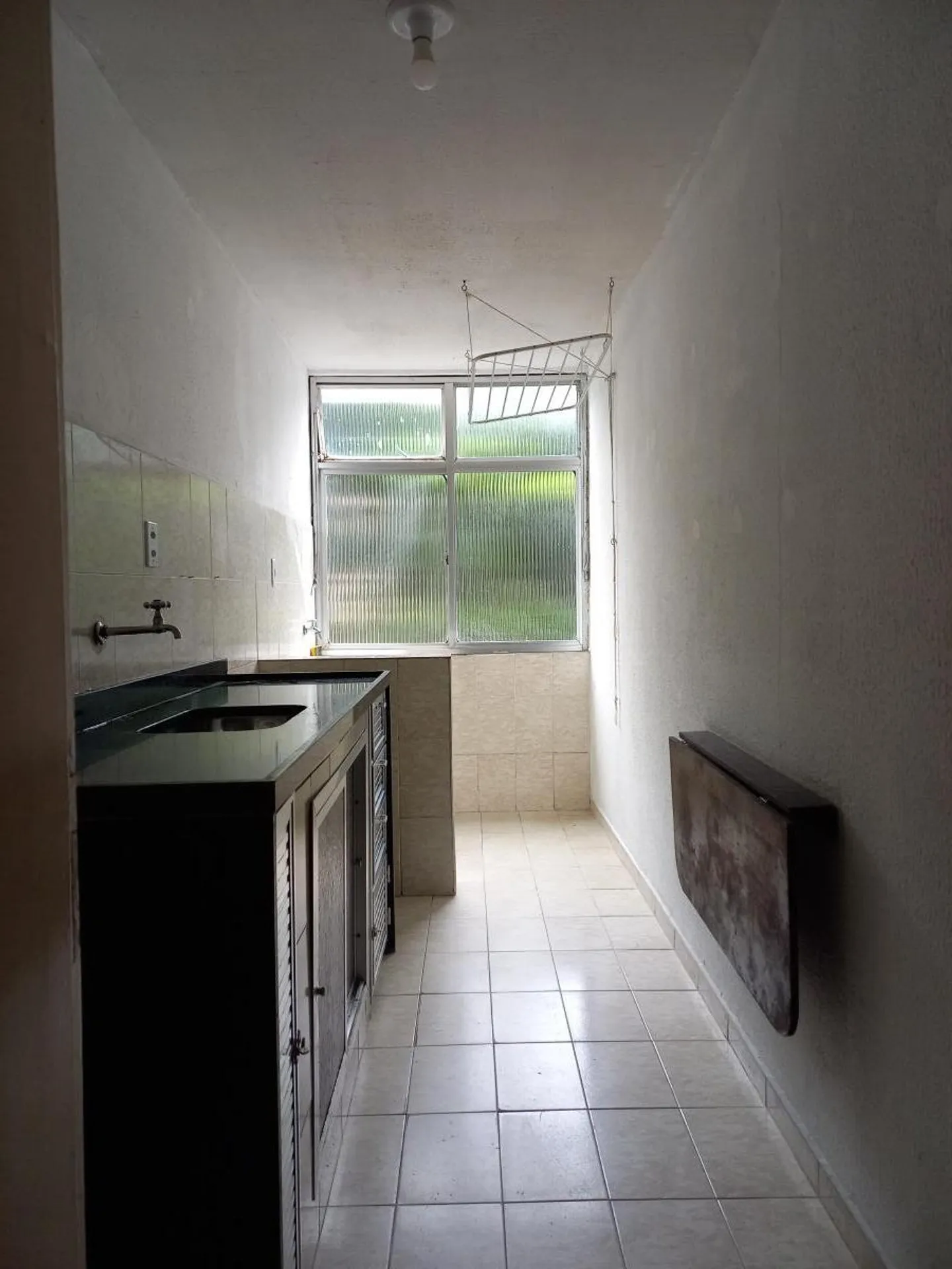 2-bedroom apartment with enclosed kitchen and 1 parking spot — photo 8
