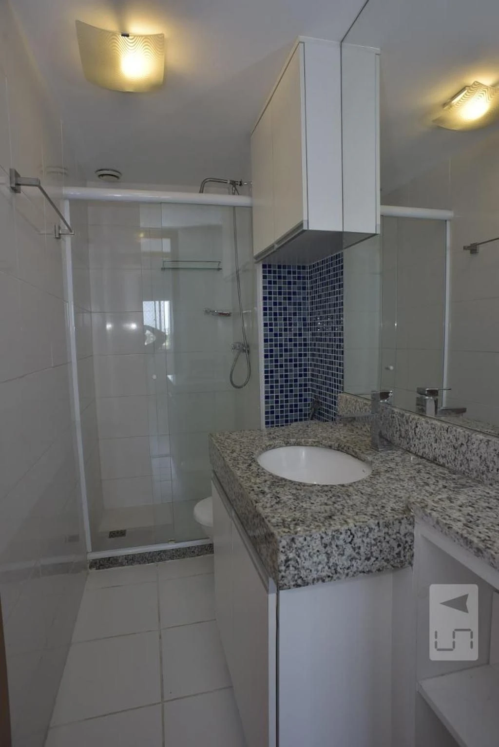 2-bedroom apartment with a mountain view — photo 35