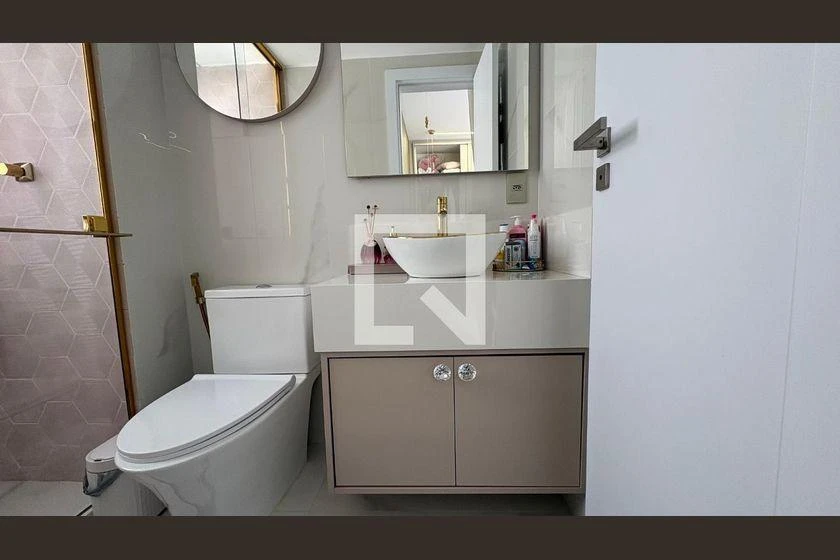 Apartment, 217 m², with a glass-enclosed balcony — photo 47
