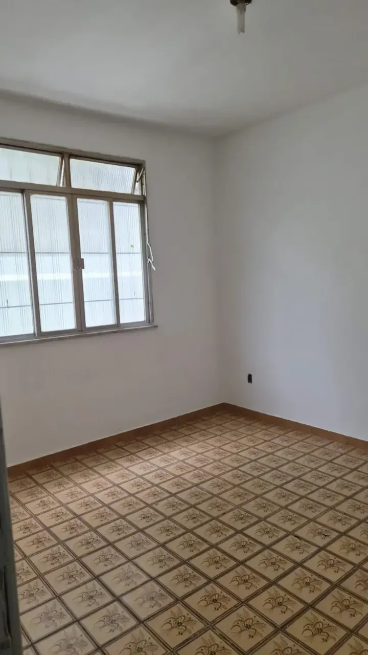 2-bedroom apartment with 1 bathroom and 1 parking spot