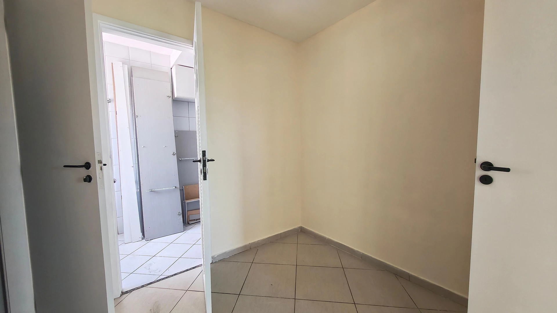 Apartamento de 3 quartos em condomínio com academia — photo 33