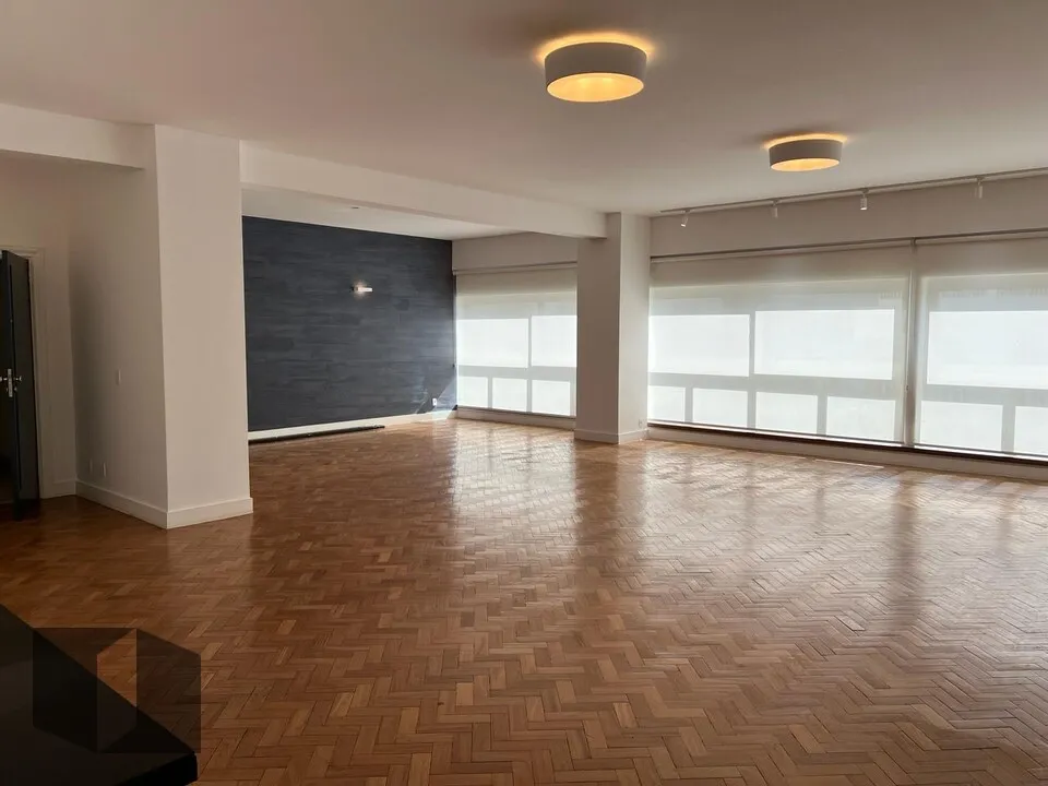 3-bedroom apartment with floor-to-ceiling windows — photo 6