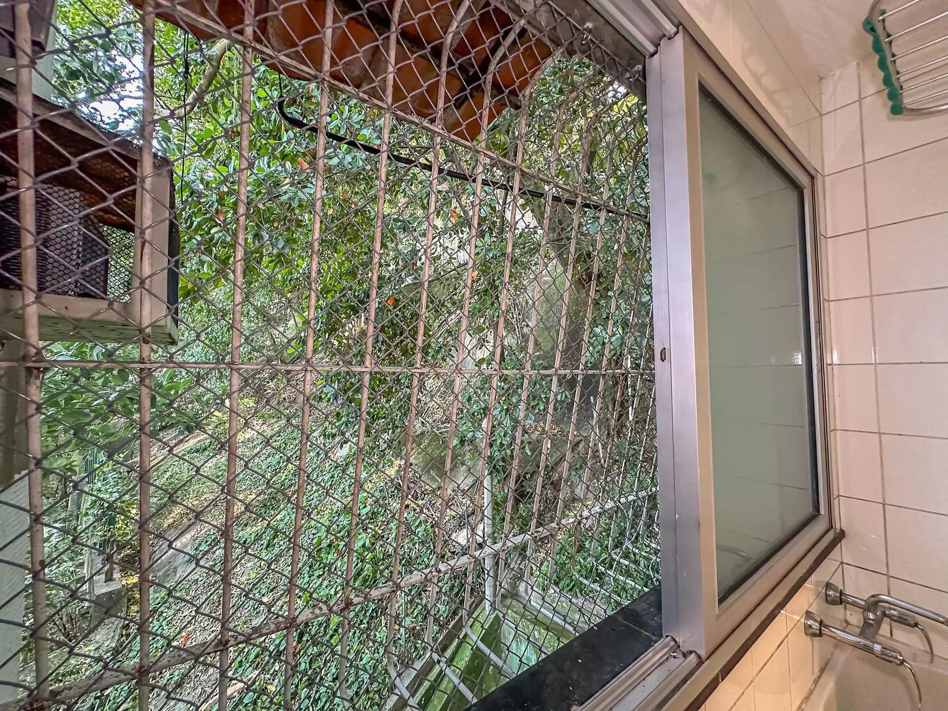 Furnished 2-bedroom apartment with open views — photo 48