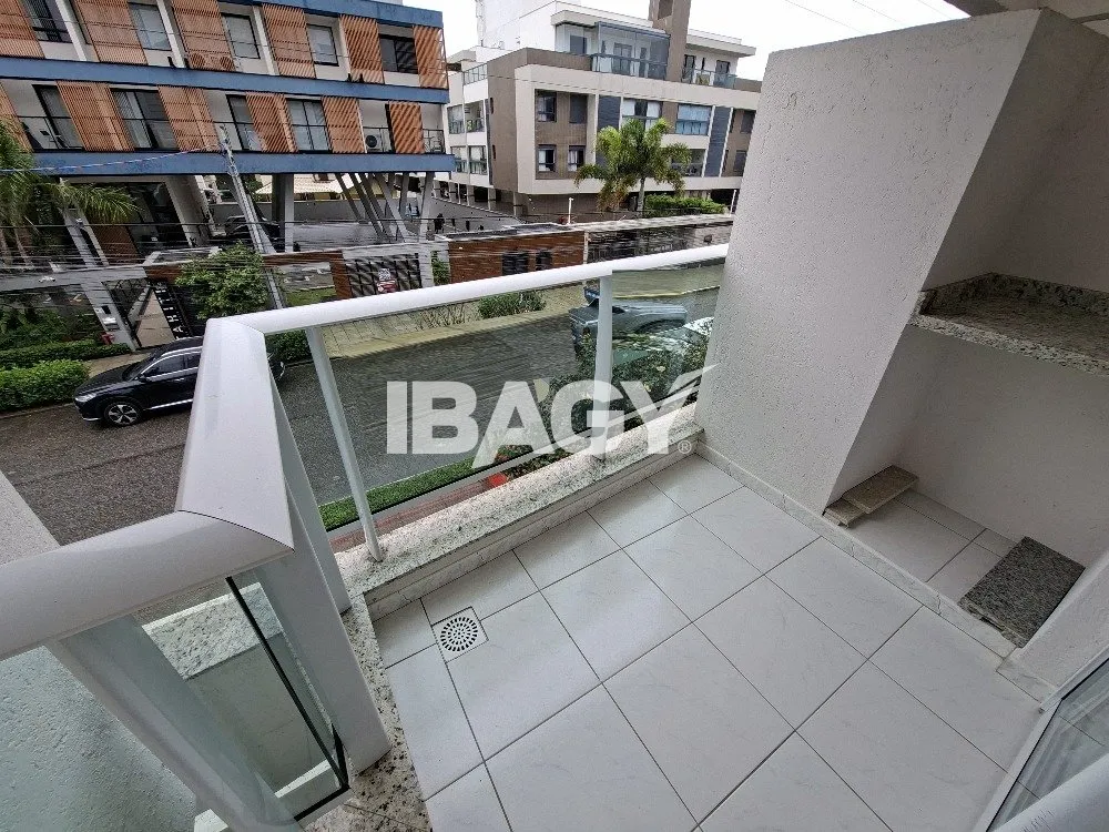 Furnished apartment with 2 bedrooms and 1 parking space — photo 11