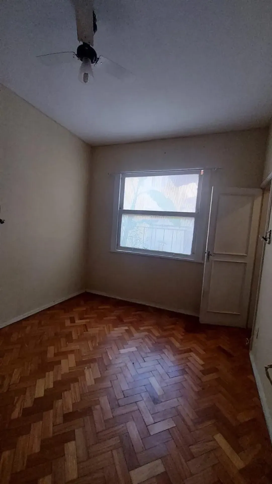 Apartamento mobiliado de 55 m² com 3 quartos e mesa — photo 22