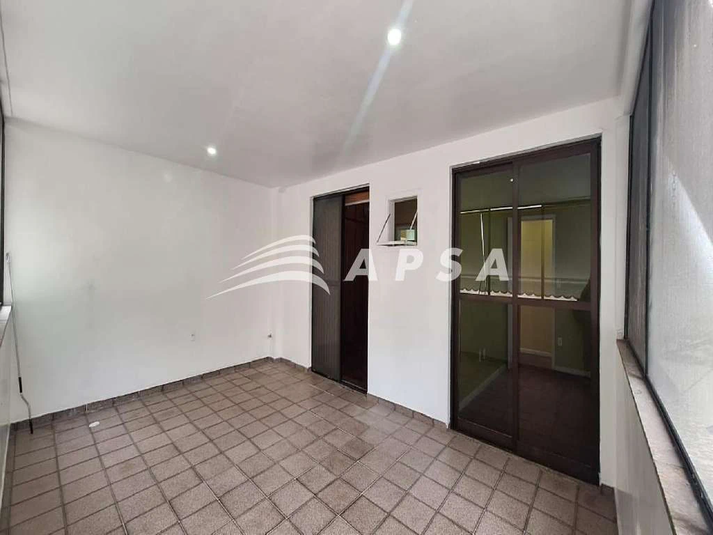 Apartamento de 200 m² com cozinha separada e 4 quartos — photo 25