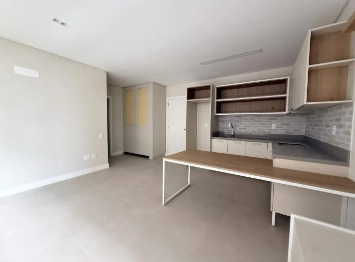 1-bedroom apartment with open-plan kitchen, 43 m² — photo 6