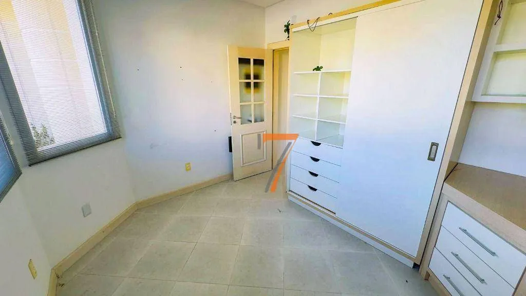 Casa con 4 dormitorios y balcón privado — photo 6