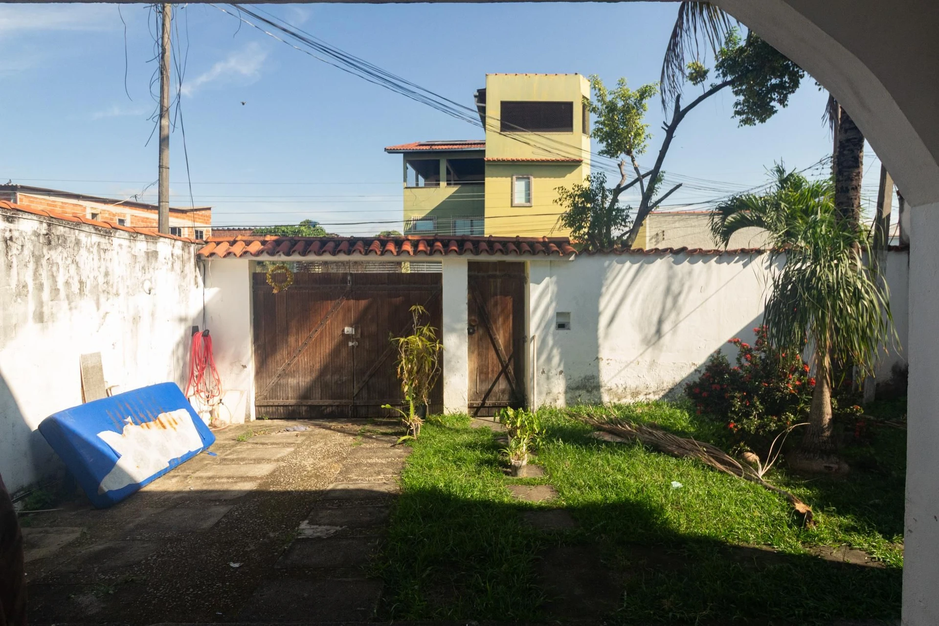 Rental house with 2 bedrooms and 1 en-suite — photo 4