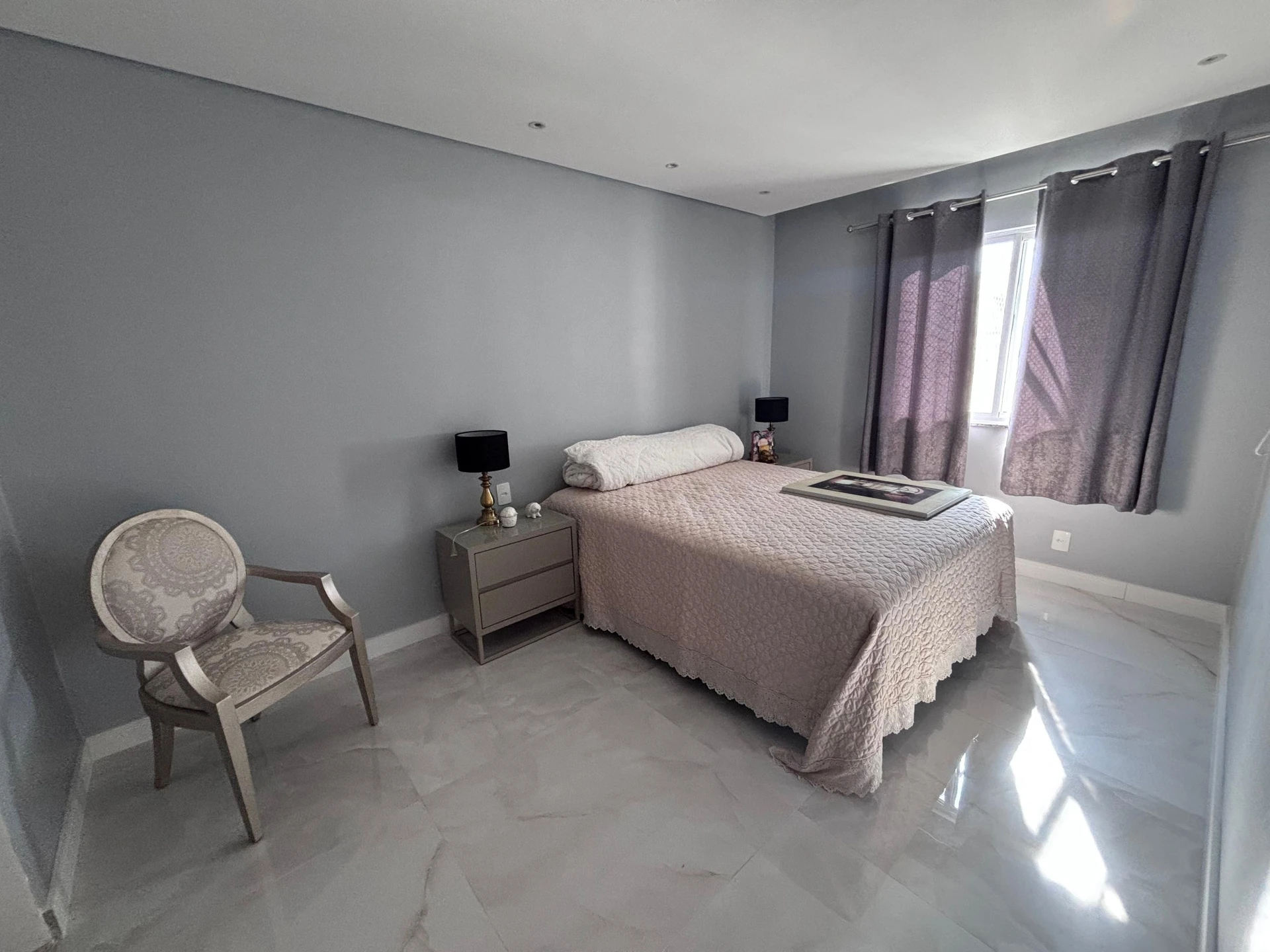 Apartamento mobiliado com 4 quartos e 4 banheiros — photo 23