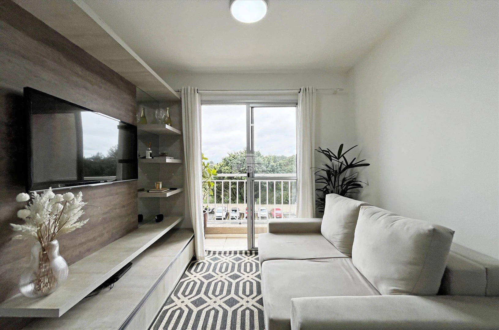Стиральная машина и 2 спальни: квартира 48 м² — photo 3