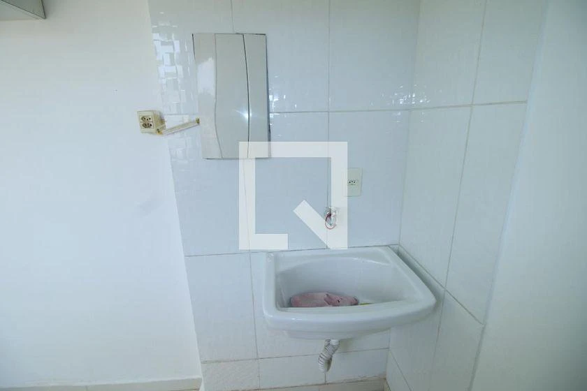 2-bedroom apartment in a building with a pool — photo 40