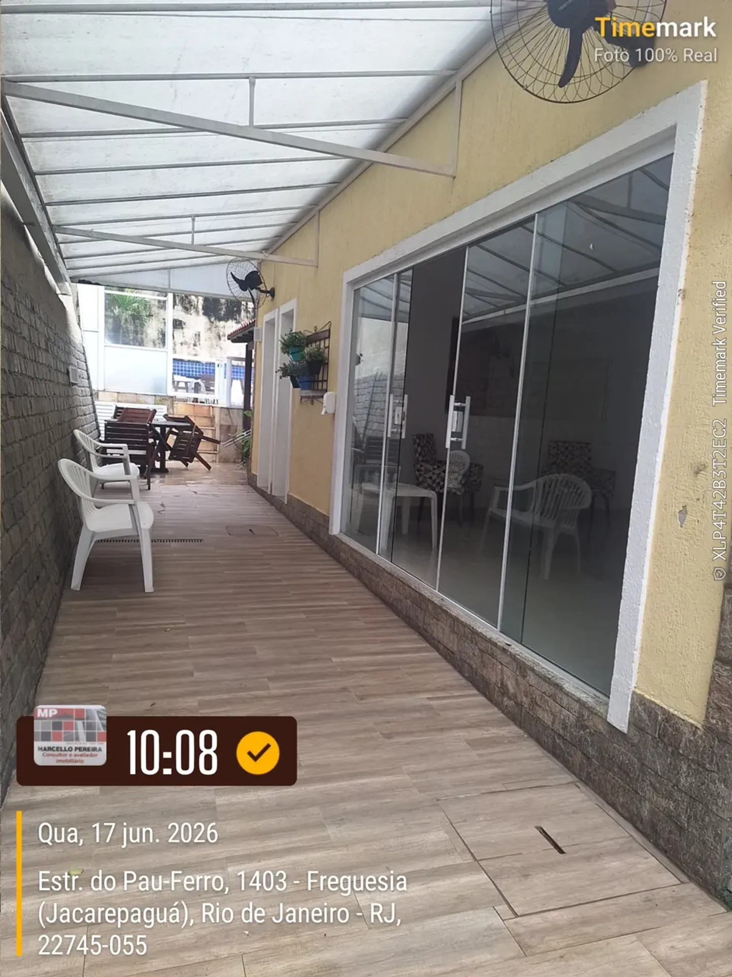 Furnished duplex penthouse with balcony and built-in grill — photo 34