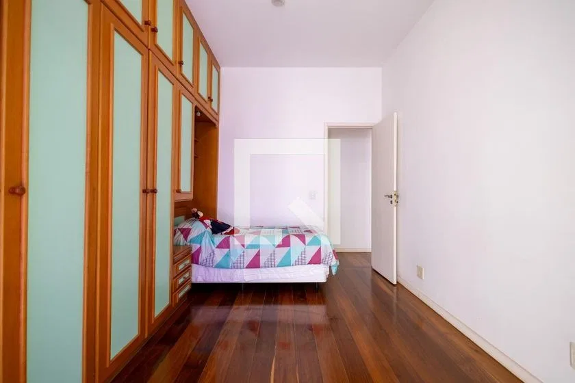 Apartment, 77 m², with wood or laminate floors — photo 10