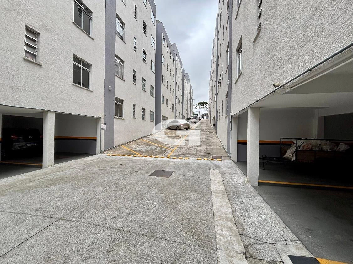 2-bedroom apartment with wood or laminate floors